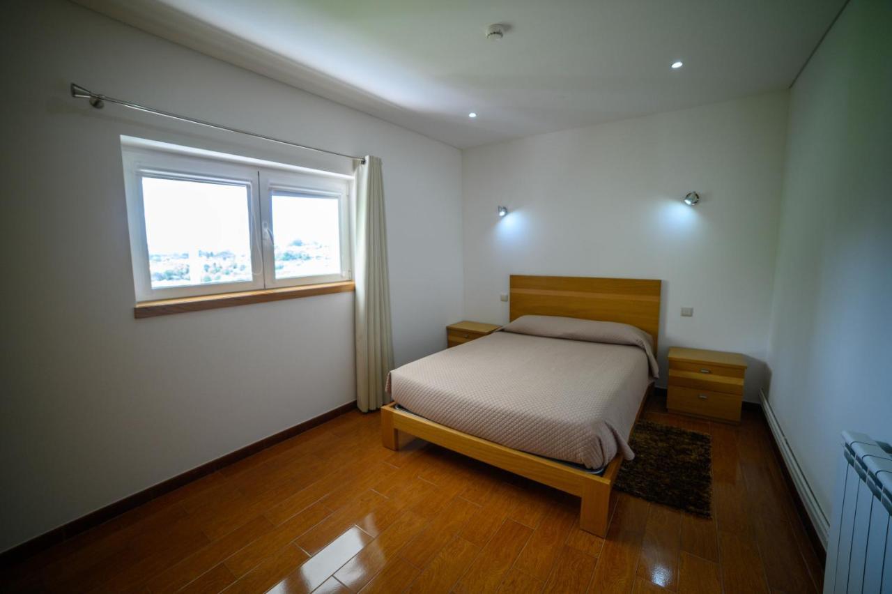 Funileiro, Apartamentos E Quartos 아마레스 외부 사진