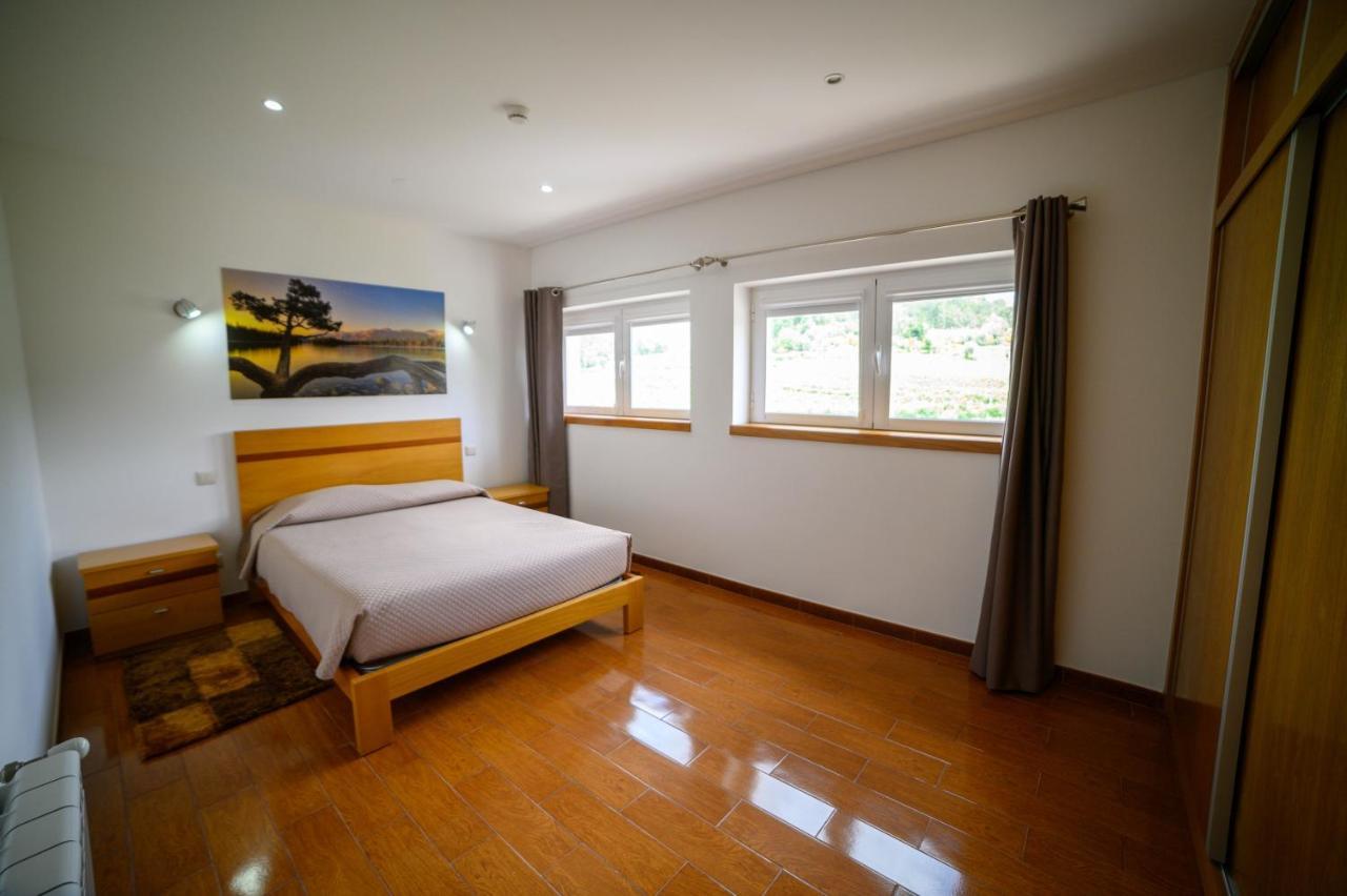 Funileiro, Apartamentos E Quartos 아마레스 외부 사진