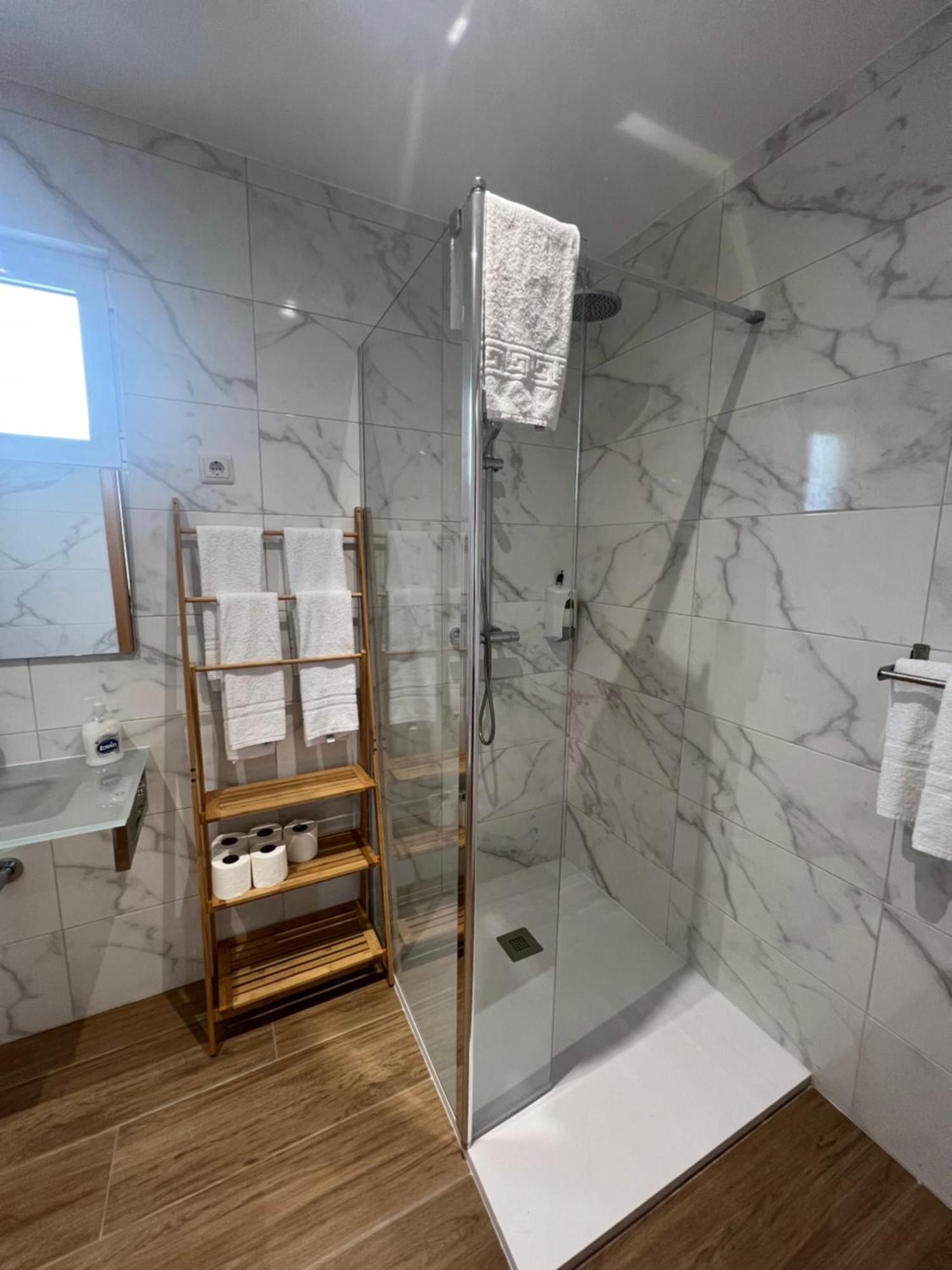 Funileiro, Apartamentos E Quartos 아마레스 외부 사진