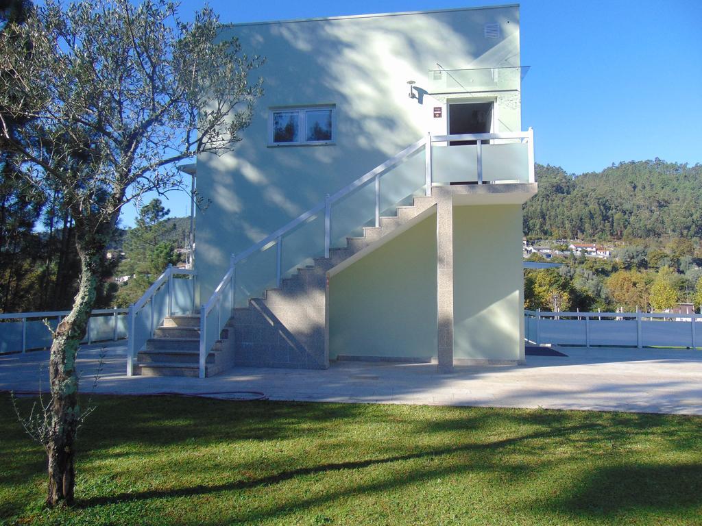 Funileiro, Apartamentos E Quartos 아마레스 외부 사진
